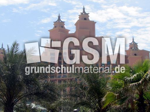 029 Palme, Hotel Atlantis.JPG